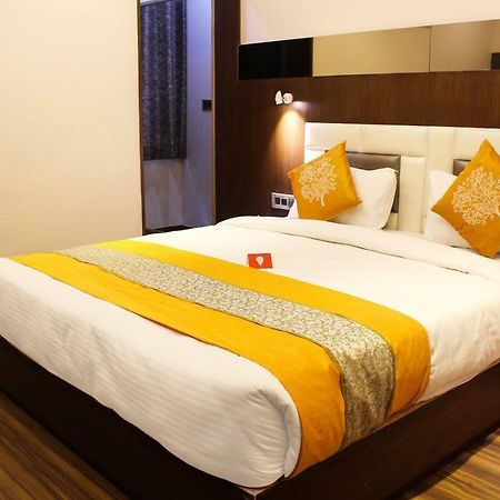 รุทรา วิลาส Hotel อัครา ภายนอก รูปภาพ