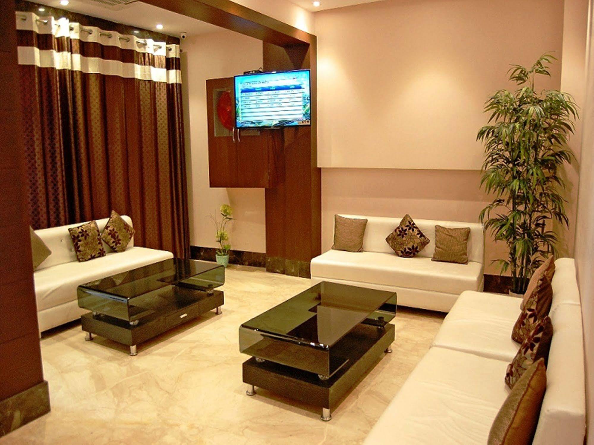 รุทรา วิลาส Hotel อัครา ภายนอก รูปภาพ